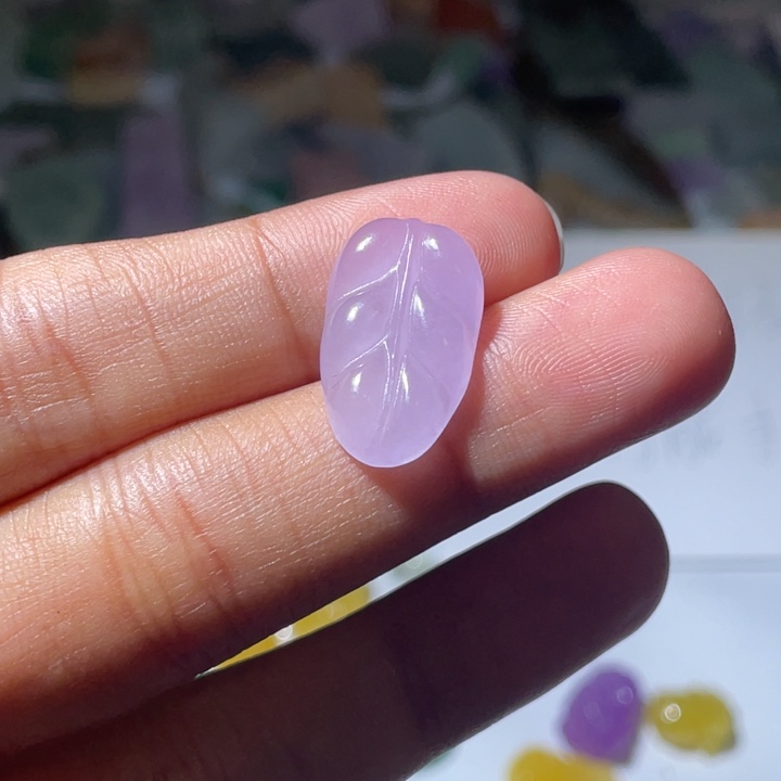 翡翠未镶嵌颈饰吊坠