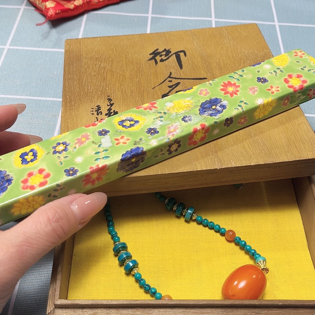 瓷片hhhhhgghhhhhhhh