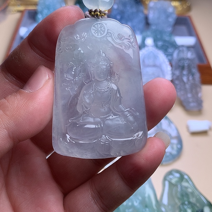 翡翠未镶嵌颈饰翡翠观音