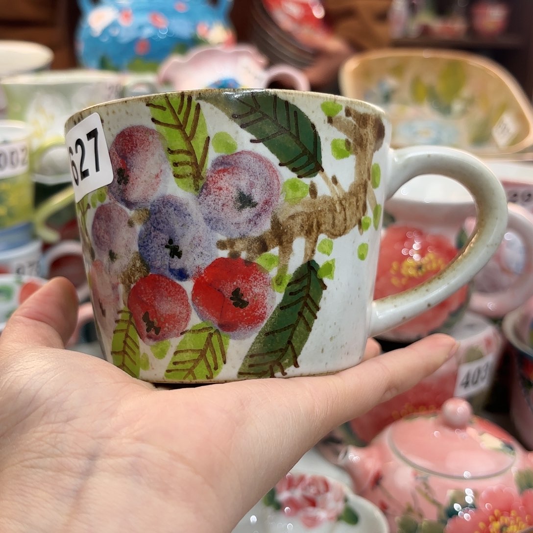 瓷片兔兔盖茨。兔兔好