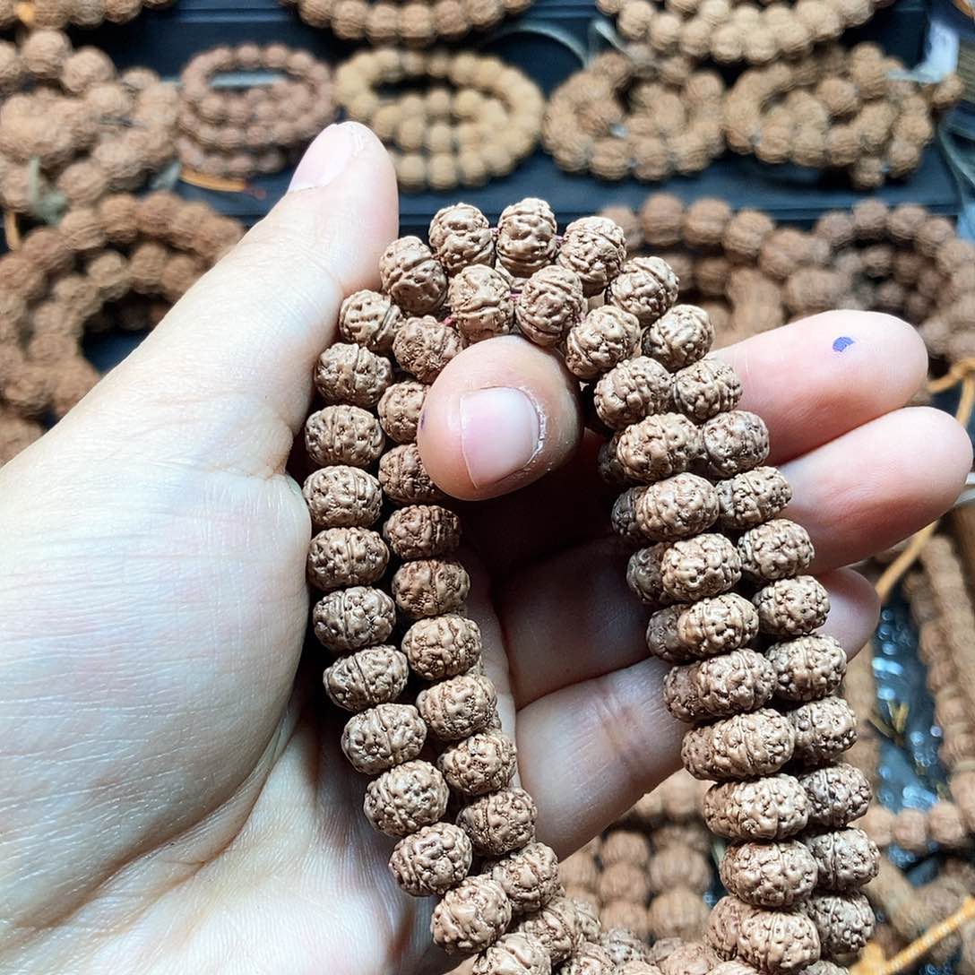 金刚菩提吊坠英****尔二挑树王108