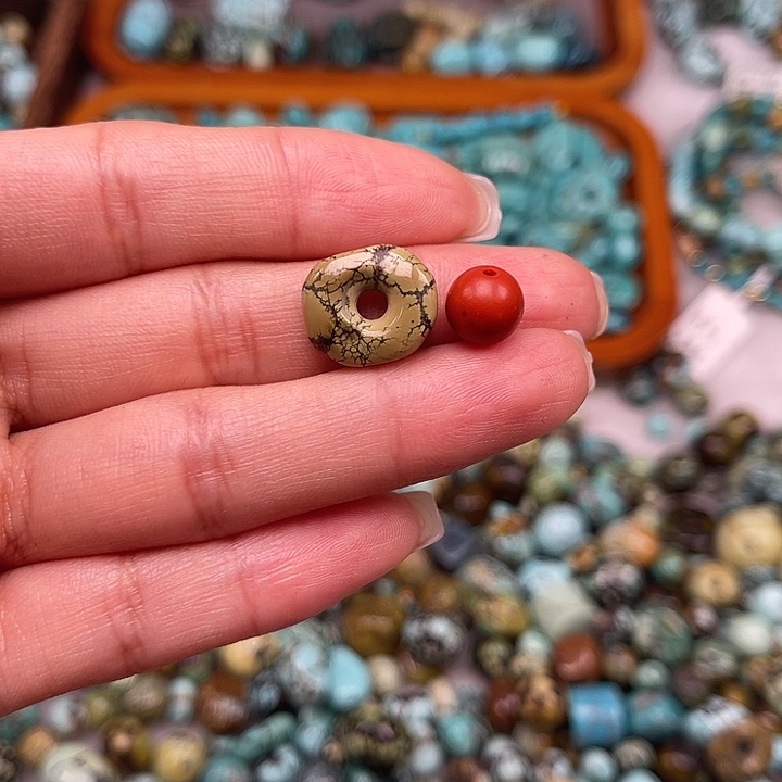 南红玛瑙合金颈饰