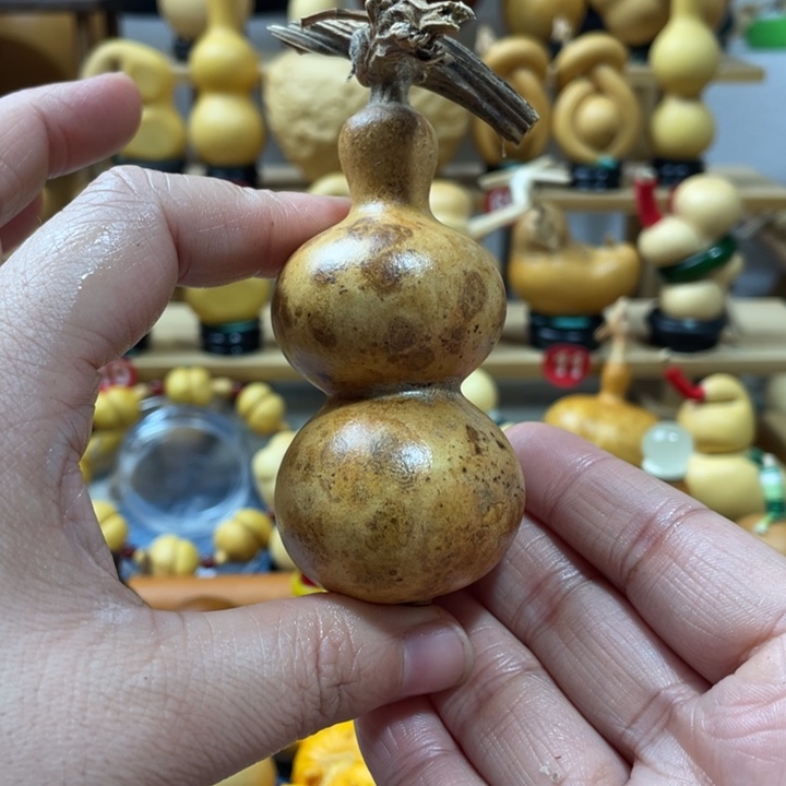 雨***晴30美好的一年祝大家新年快乐打个