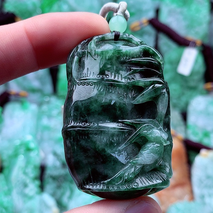 翡翠吊坠(不含链)未镶嵌