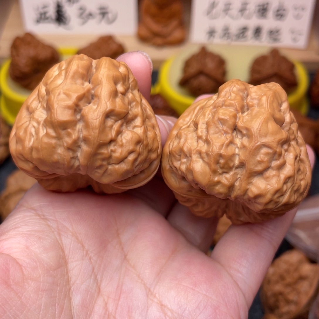 抱***…文玩核桃把件蛤蟆+ 40