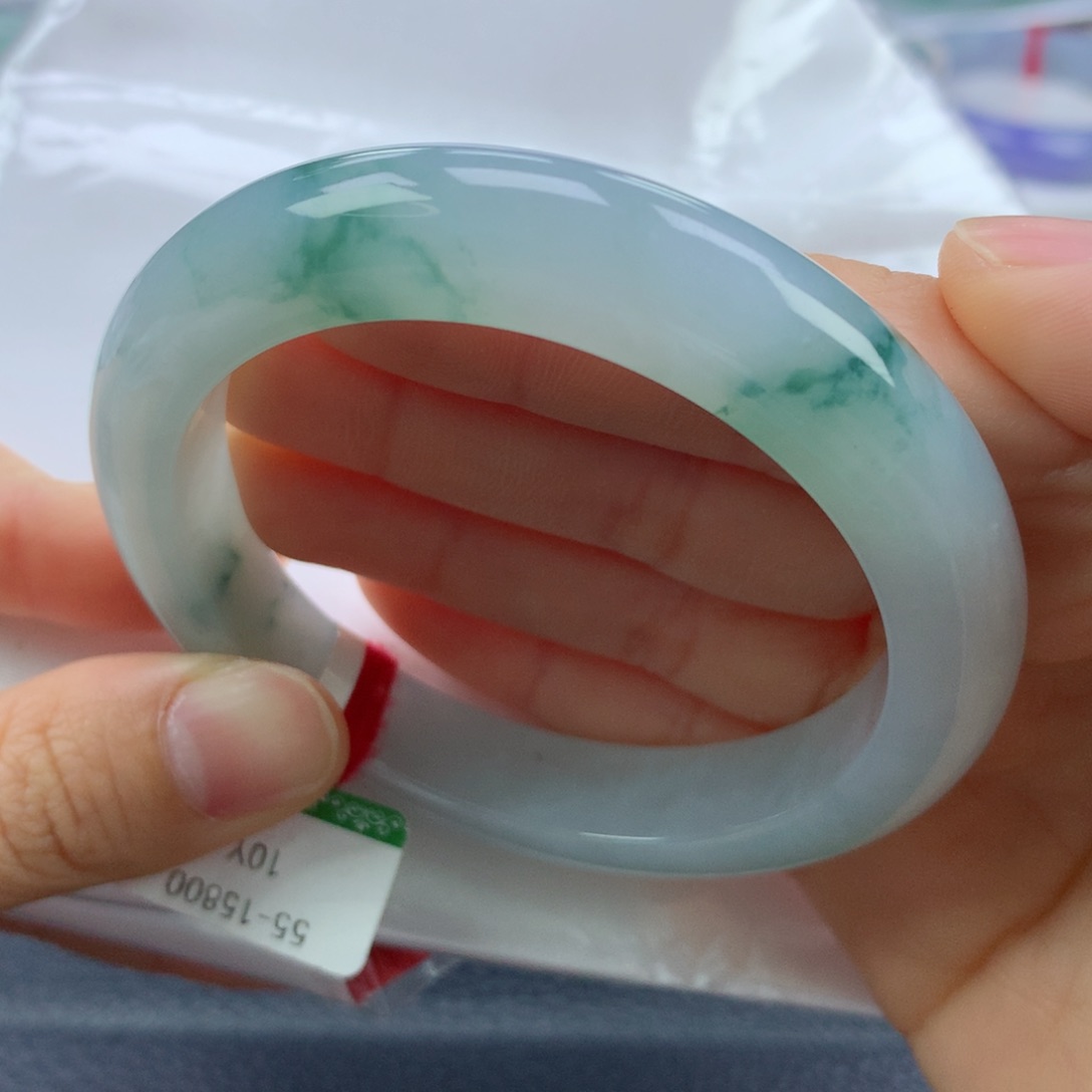 翡翠手镯未镶嵌55.8正'