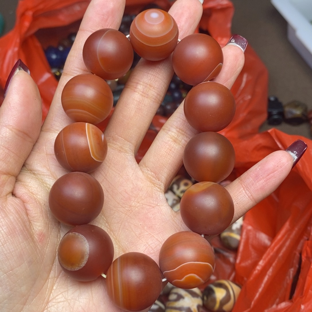 玛瑙/玉髓颈饰未镶嵌