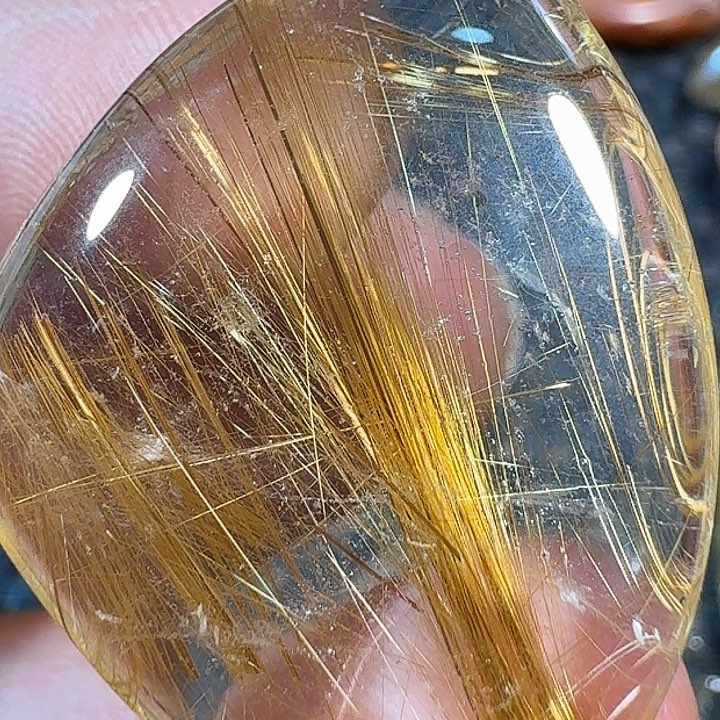 蝶***舞未镶嵌颈饰水晶好