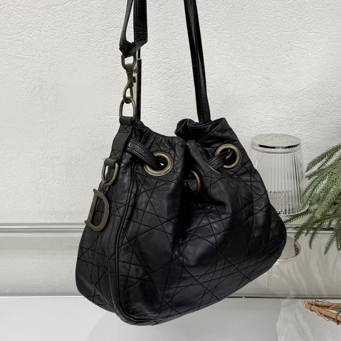 95新 DIOR/迪奥 黑色福袋d扣菱格戴妃单肩包水桶包