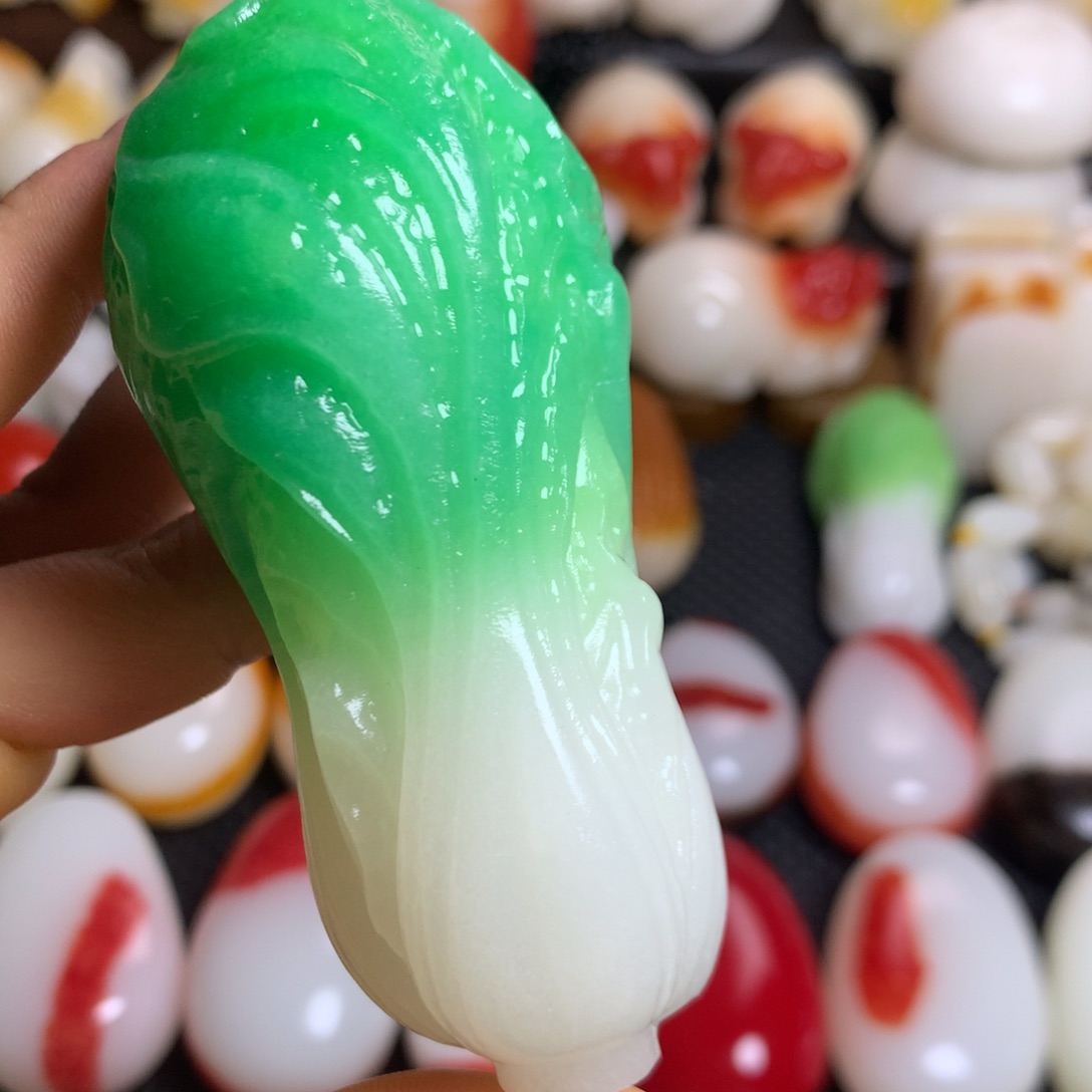 新疆戈壁石五彩石