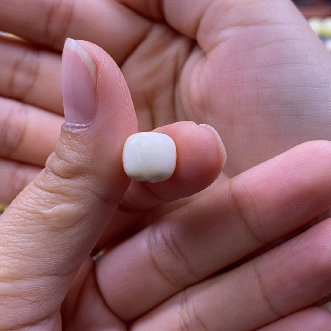 琥珀未镶嵌珠宝奇石许****）