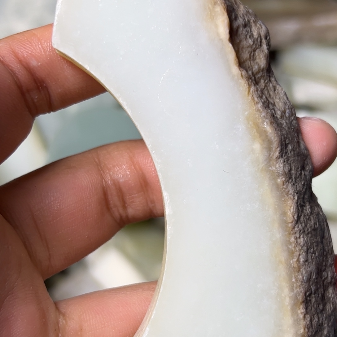 和田玉未镶嵌项链