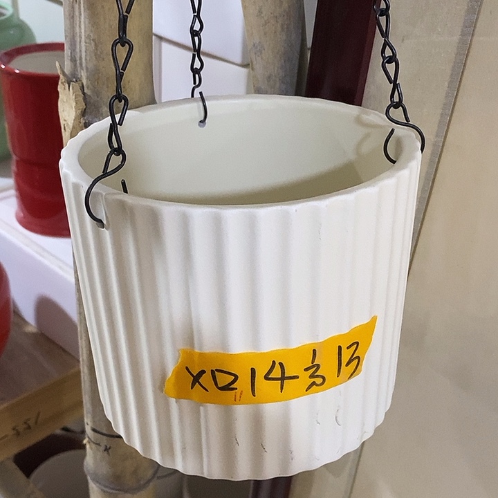 陶瓷花盆有孔 瑕疵介意勿拍 