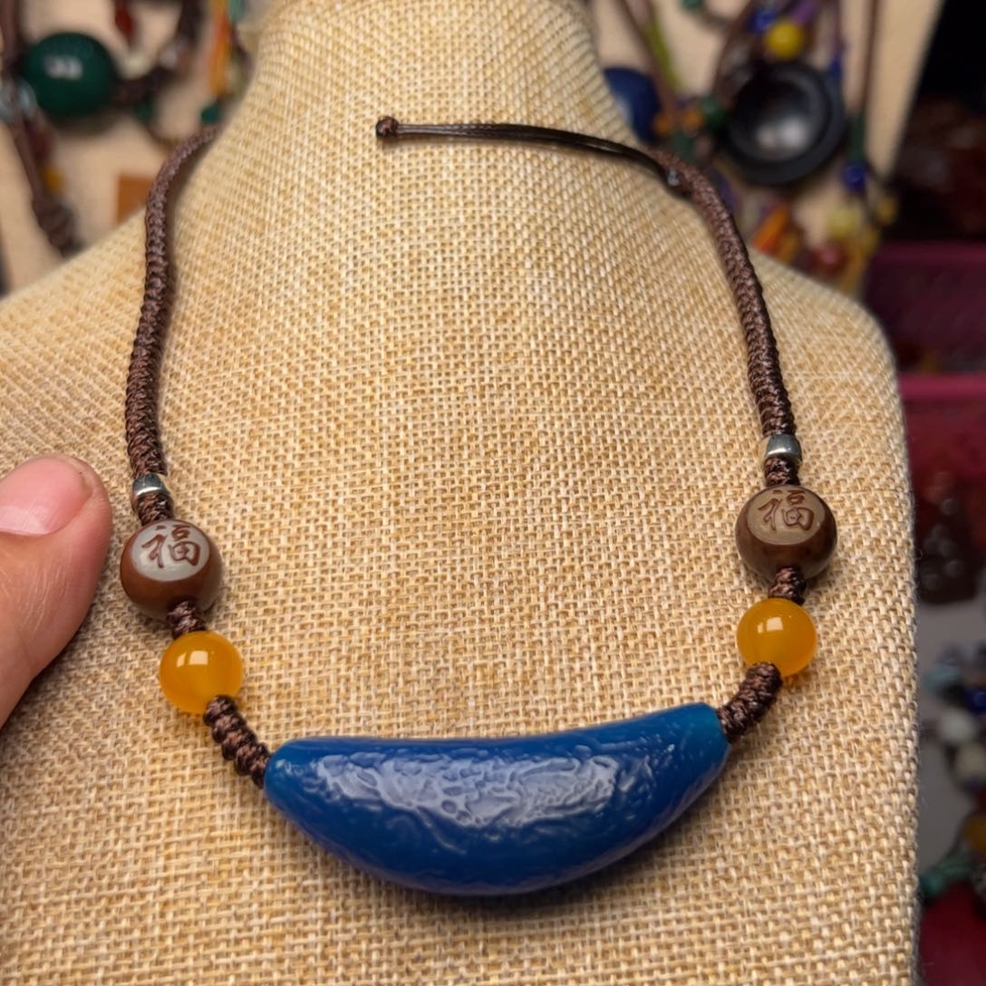 玛瑙/玉髓颈饰未镶嵌