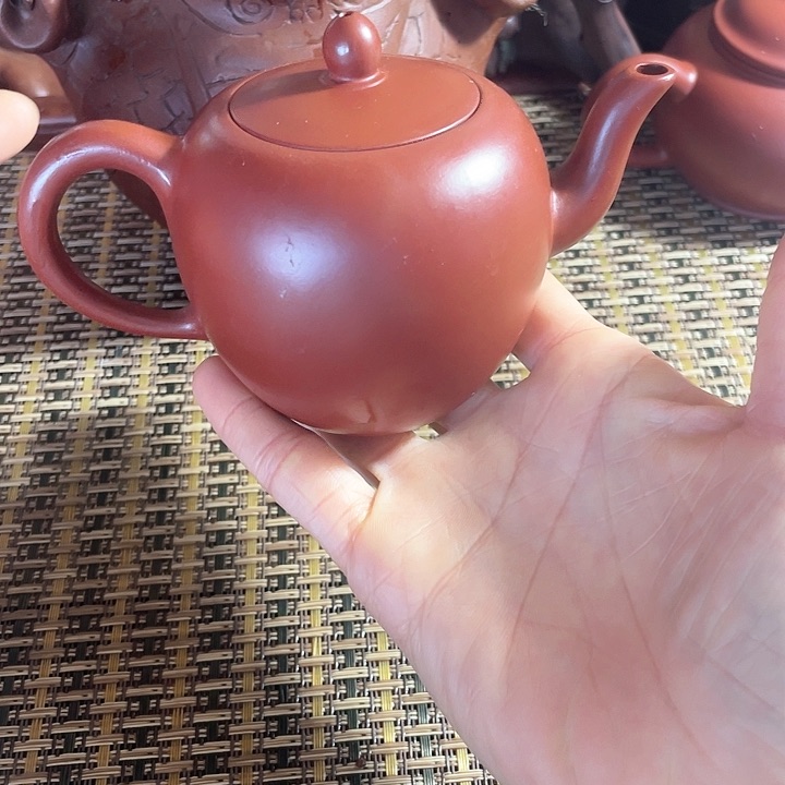 紫砂茶壶大家都喜欢的一把紫砂壶。