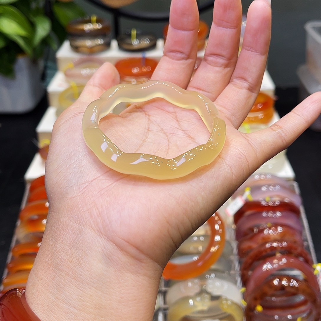 玛瑙/玉髓未镶嵌手镯