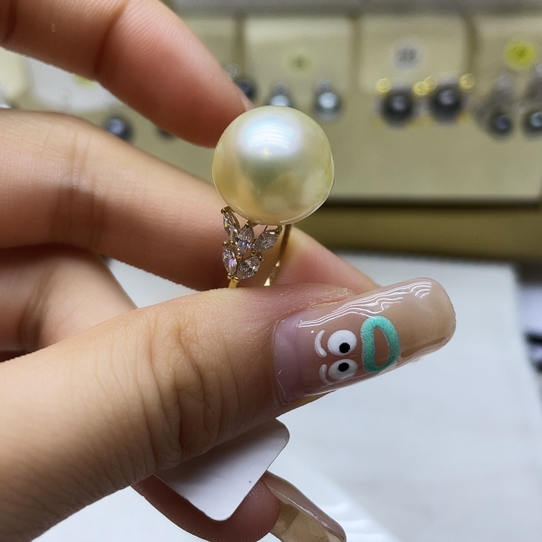 海水珍珠戒指18K金镶嵌