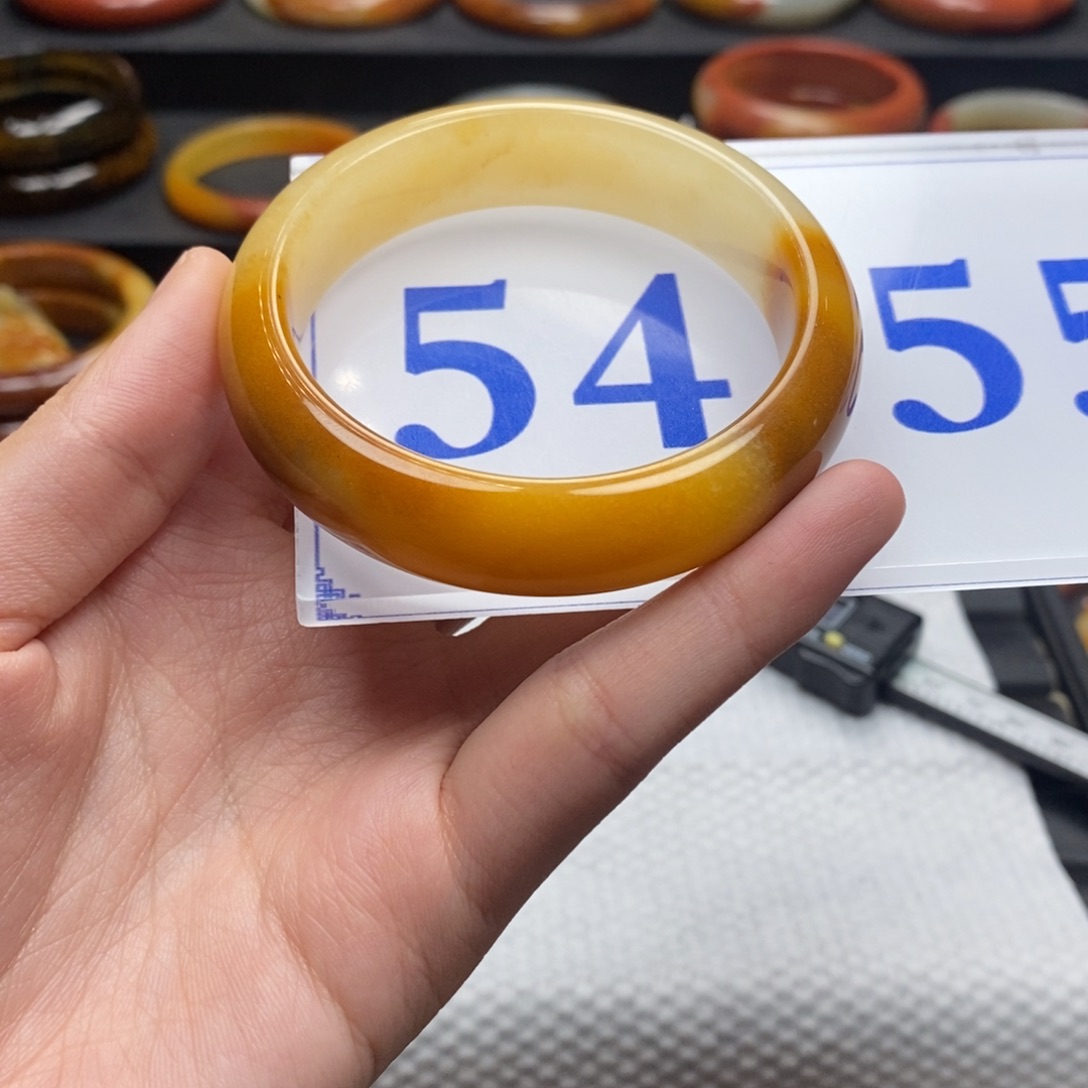 石英质玉（黄龙玉）手镯未镶嵌禹*