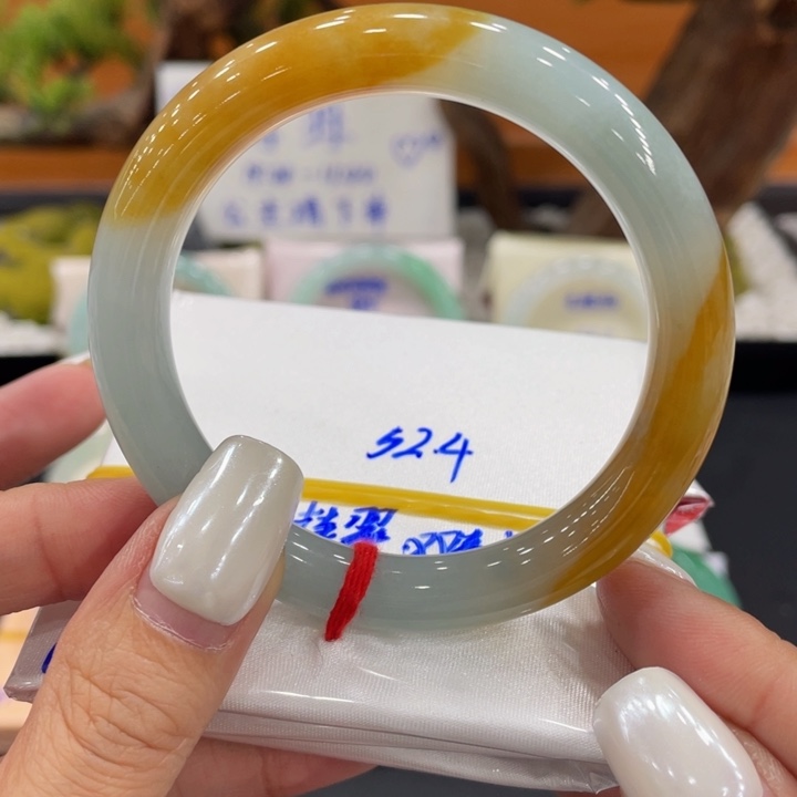 翡翠未镶嵌手镯缅甸翡翠