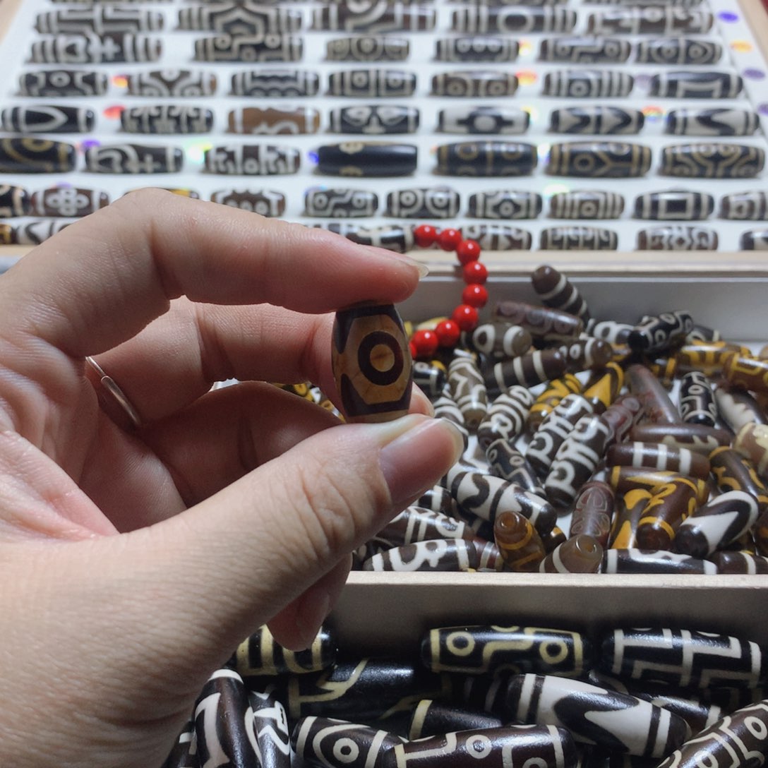 未镶嵌颈饰玛瑙/玉髓燕****店