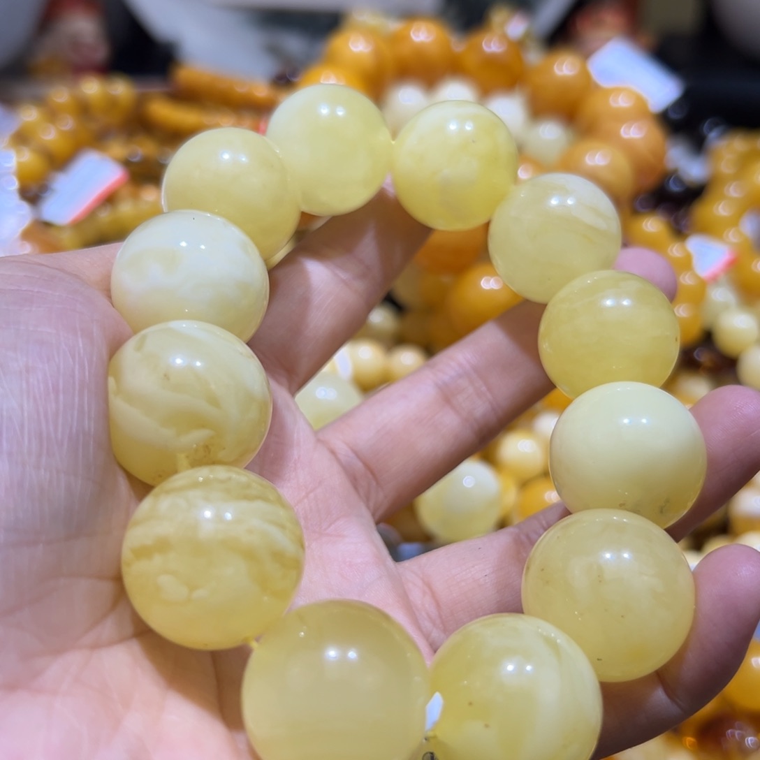 琥珀珠宝奇石未镶嵌