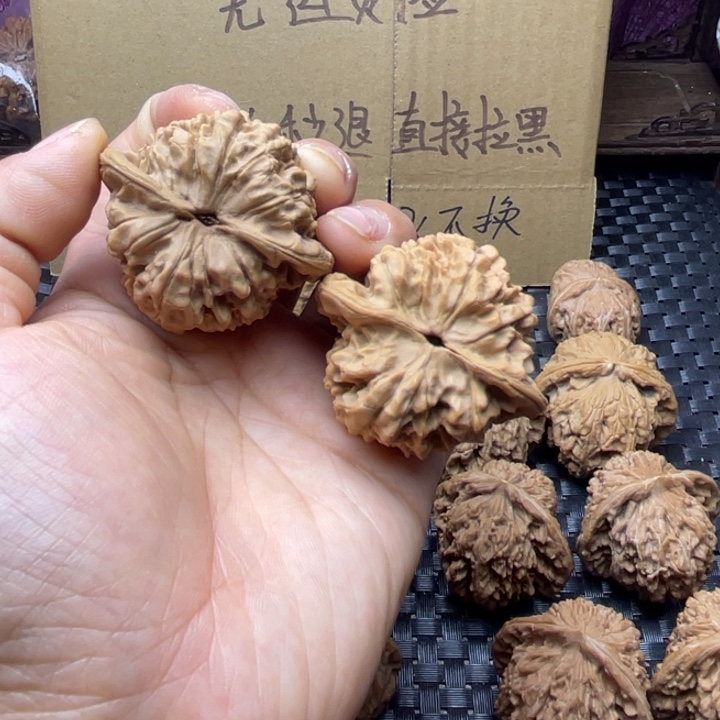 心***阳文玩核桃吊坠官帽不退不换