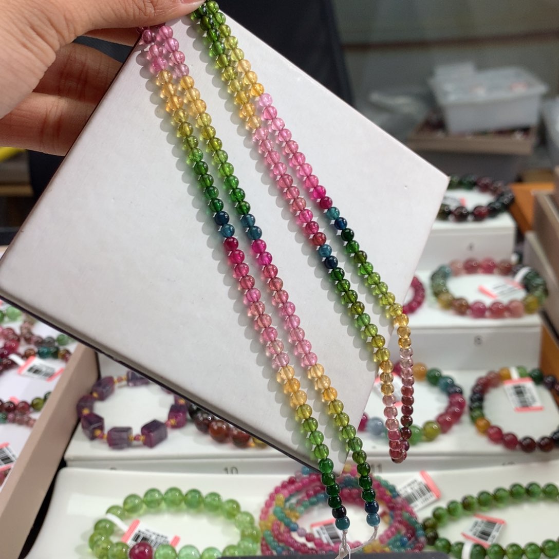 碧玺手链未镶嵌米****妮            