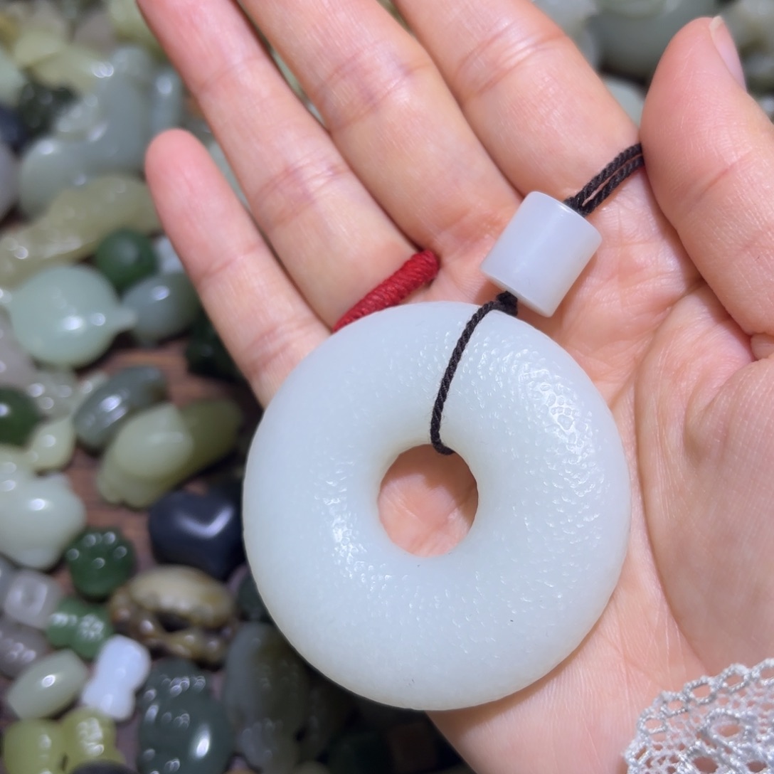 和田玉未镶嵌珠宝半成品