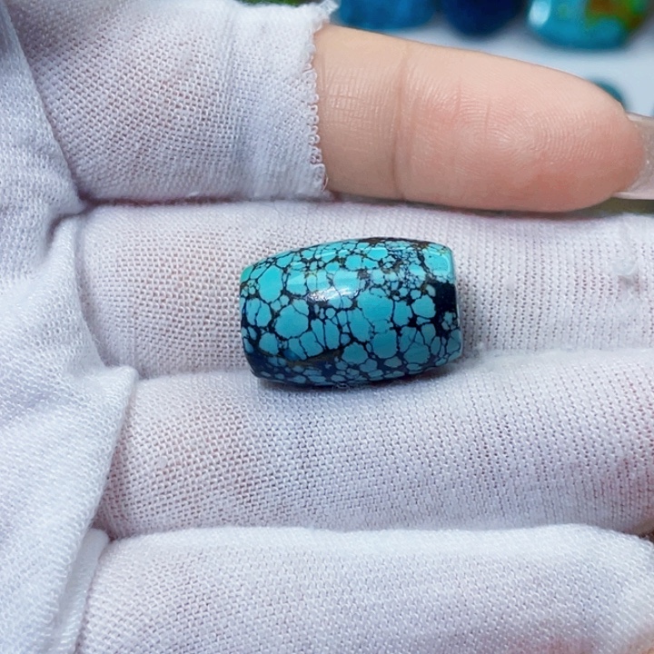 绿松石未镶嵌饰品