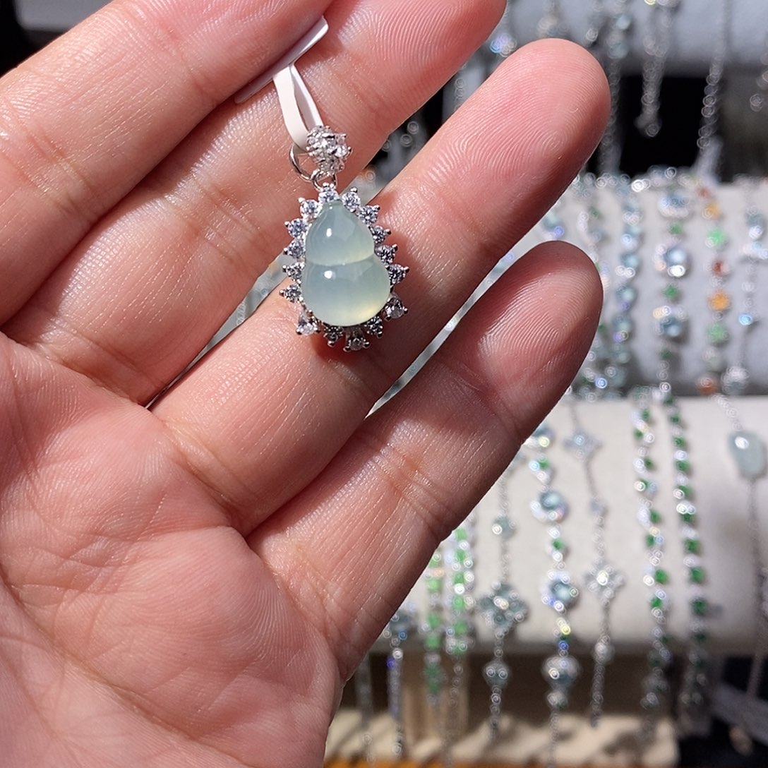 翡翠银S925镶嵌颈饰