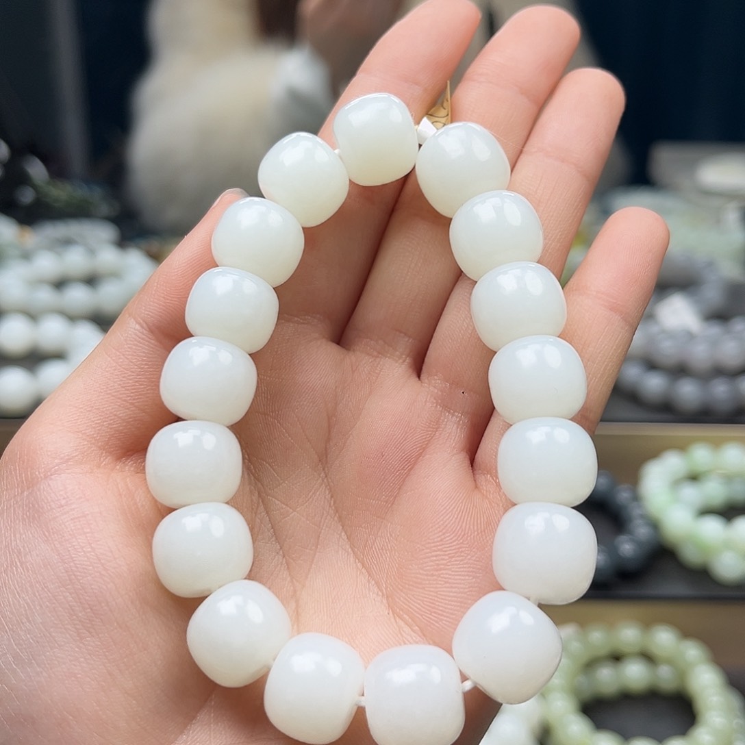 和田玉手链未镶嵌