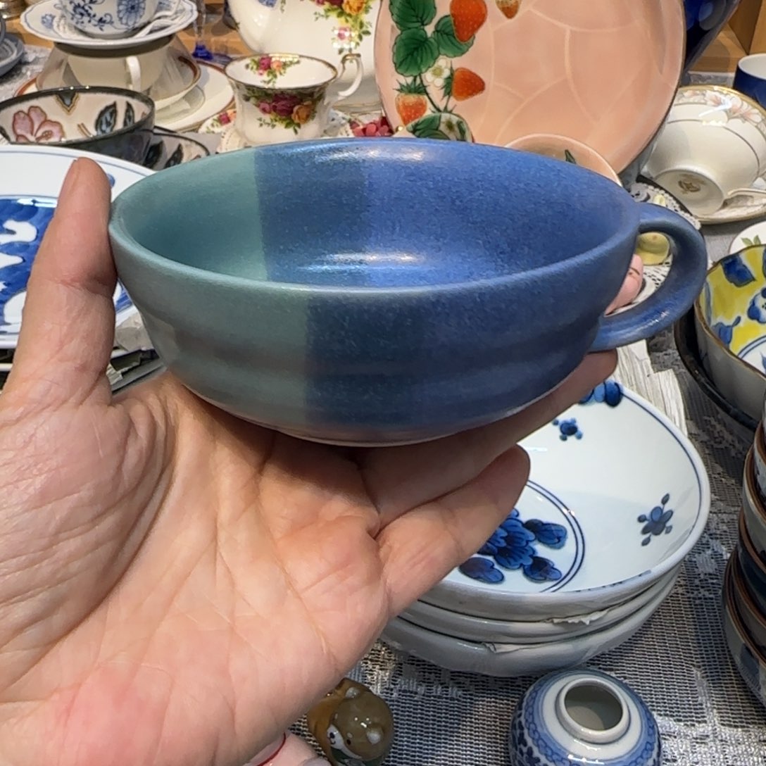 咖啡杯里的咖啡是我的