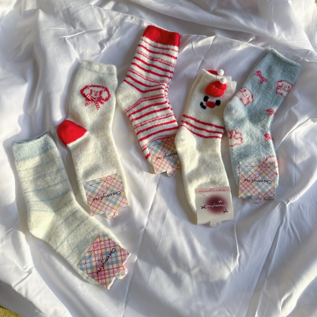 【临时编号链接】中筒袜子女冬季韩版可爱保暖仙女（袜子摩擦会起球）