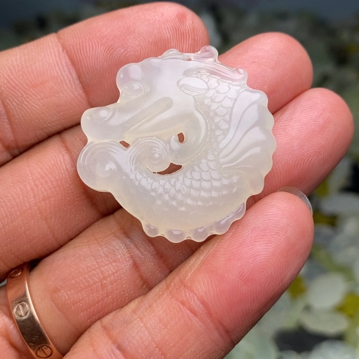 蛇纹石玉颈饰合金254