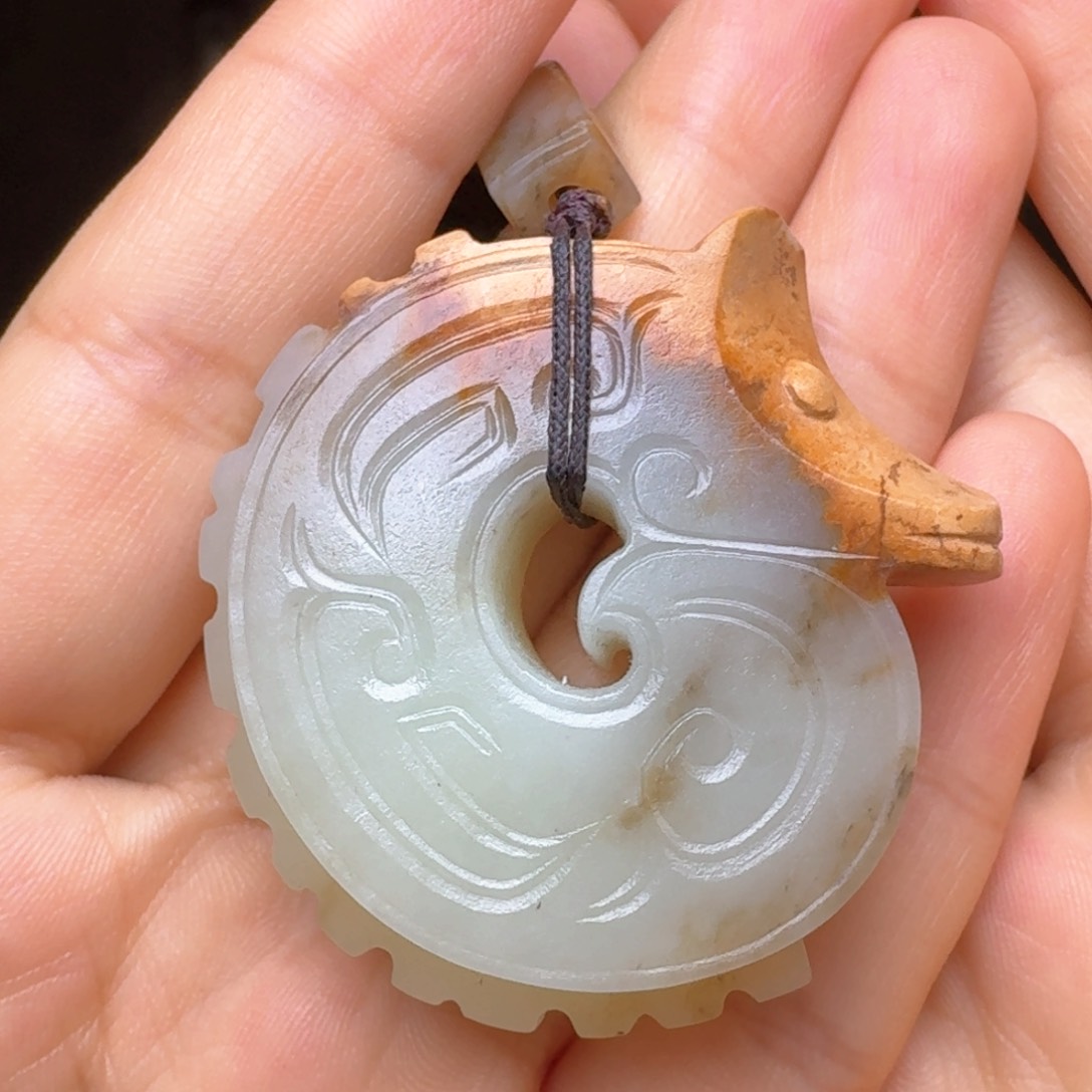 和田玉未镶嵌挂件阳**月