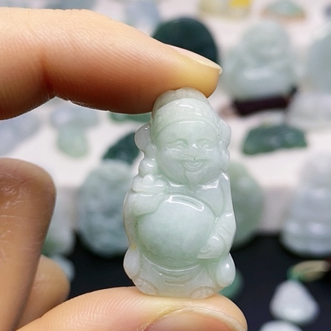 翡翠颈饰未镶嵌吊坠