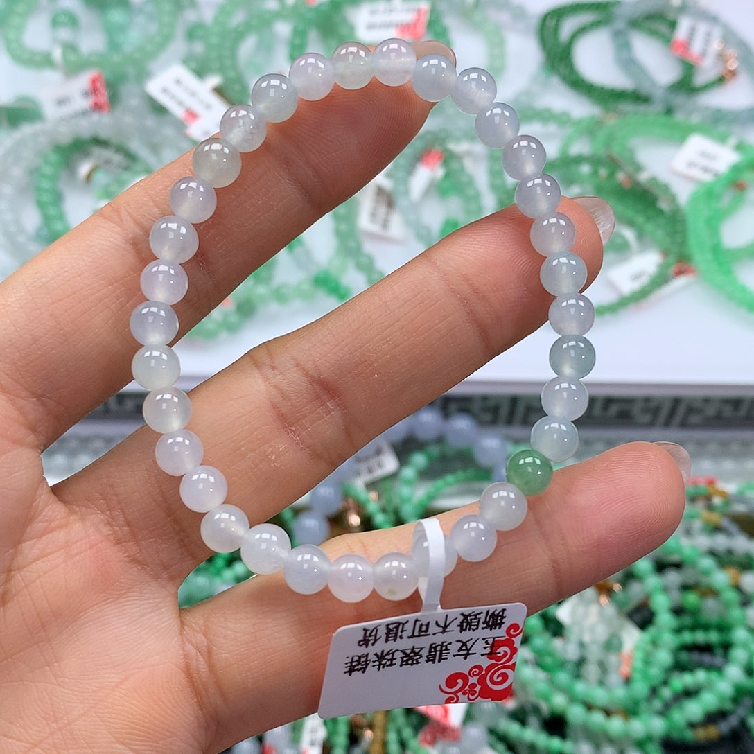 翡翠手链未镶嵌翡翠