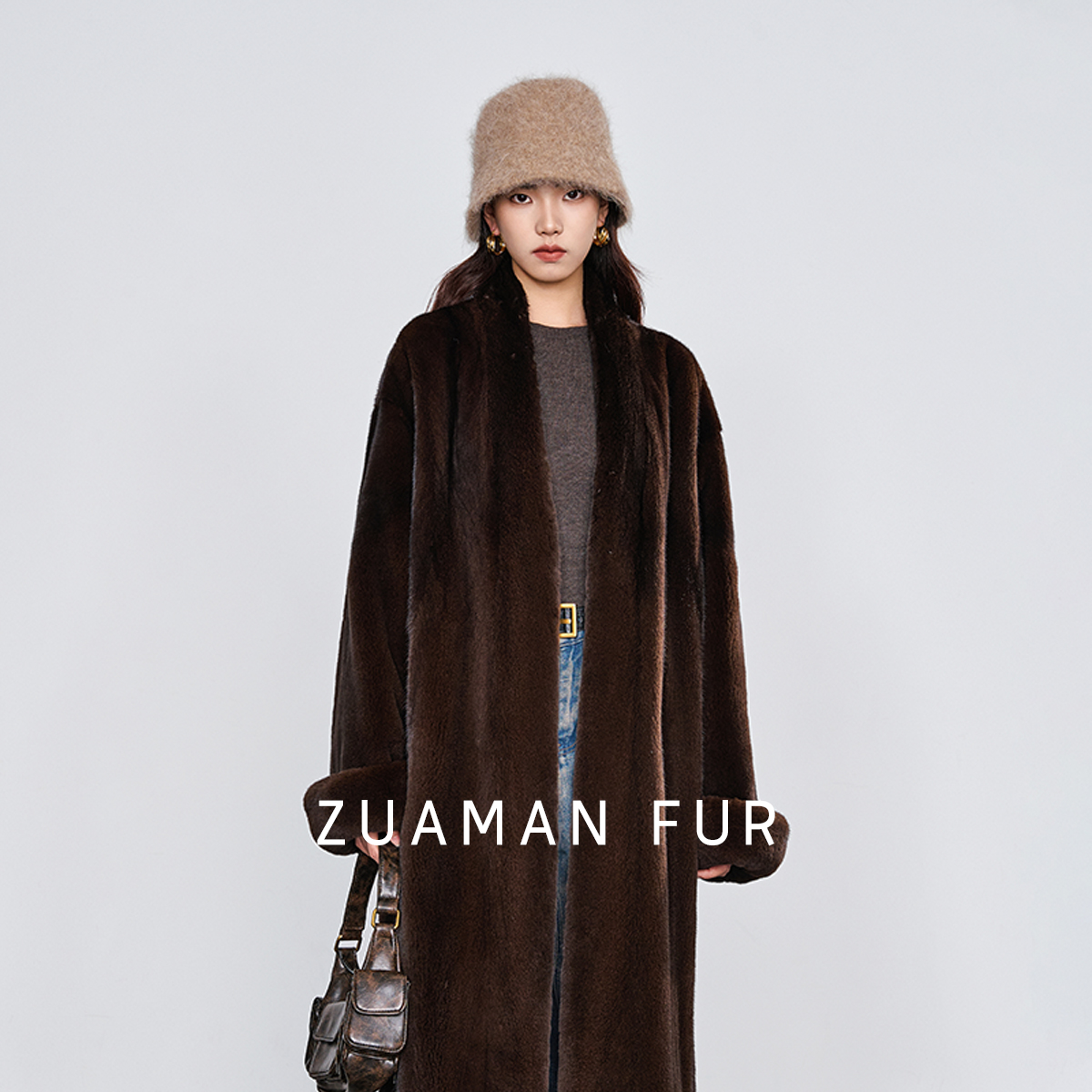 Zuaman/祖阿曼黑翼甄选冬季新款休闲时尚V领直身长款096