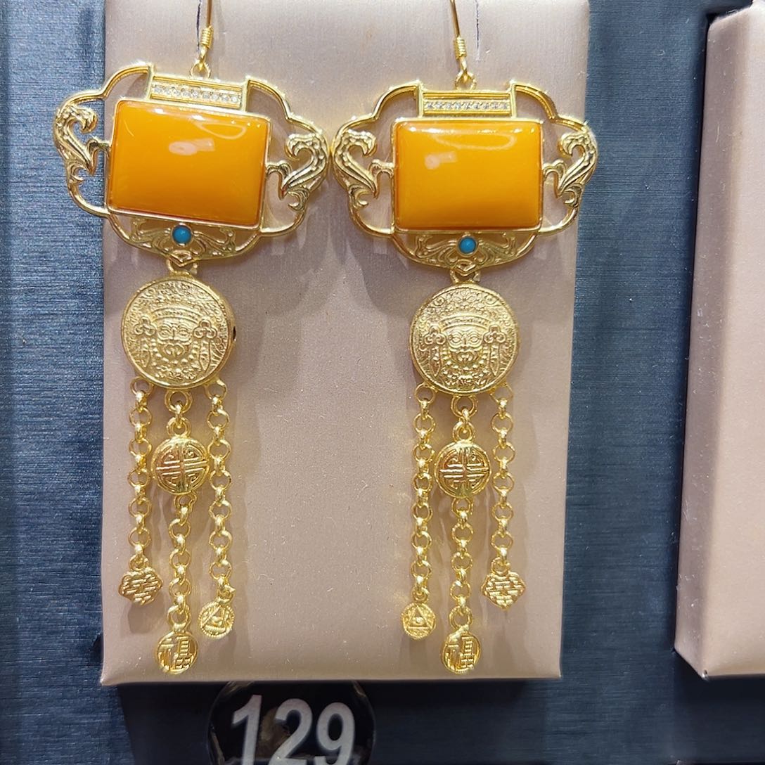 琥珀未镶嵌挂件耳环