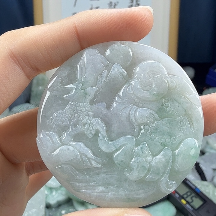 翡翠未镶嵌颈饰翡翠