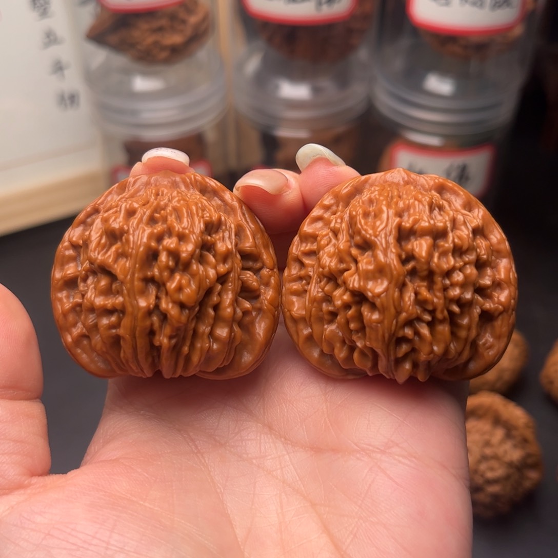 文玩核桃把件44山地楼