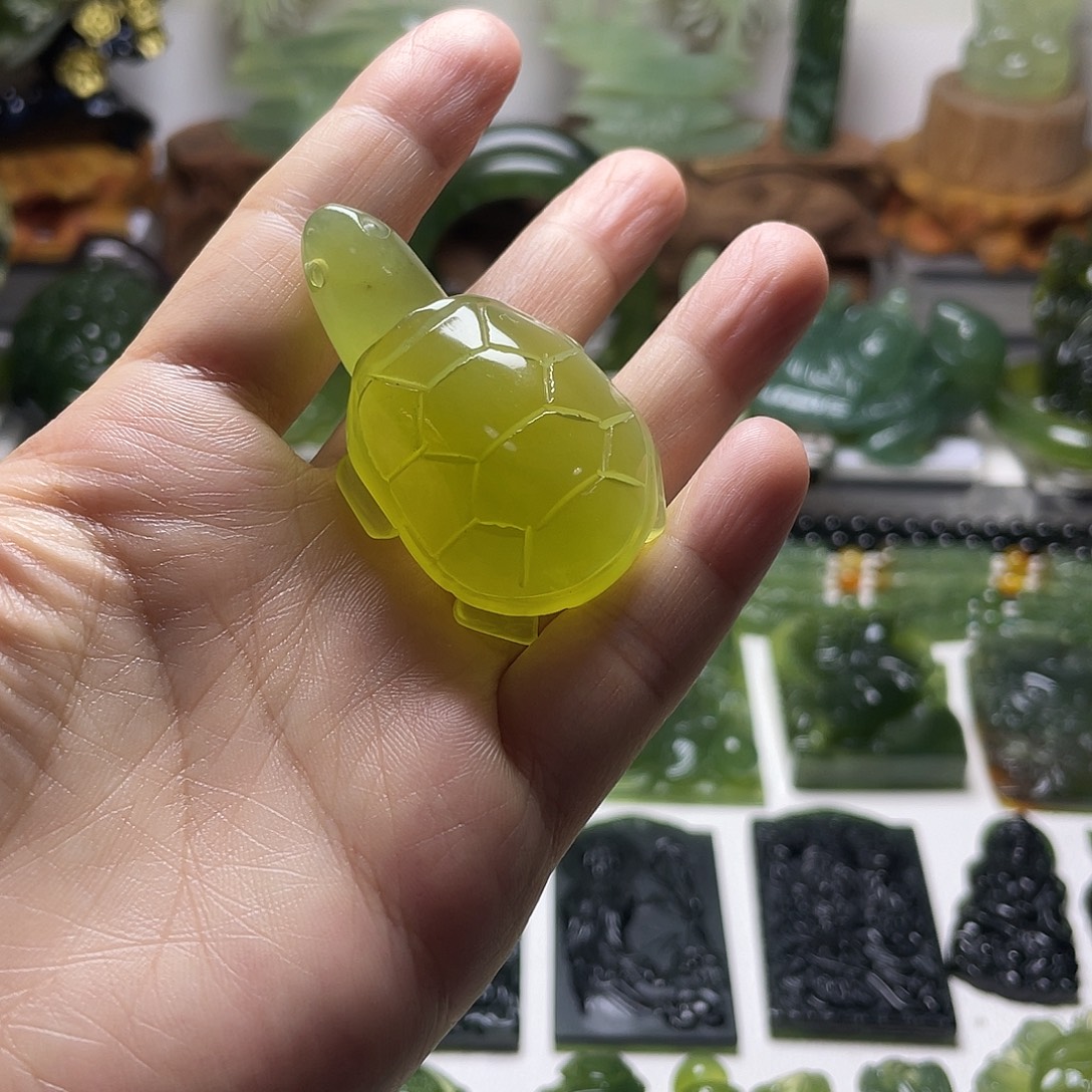 未镶嵌蛇纹石玉颈饰