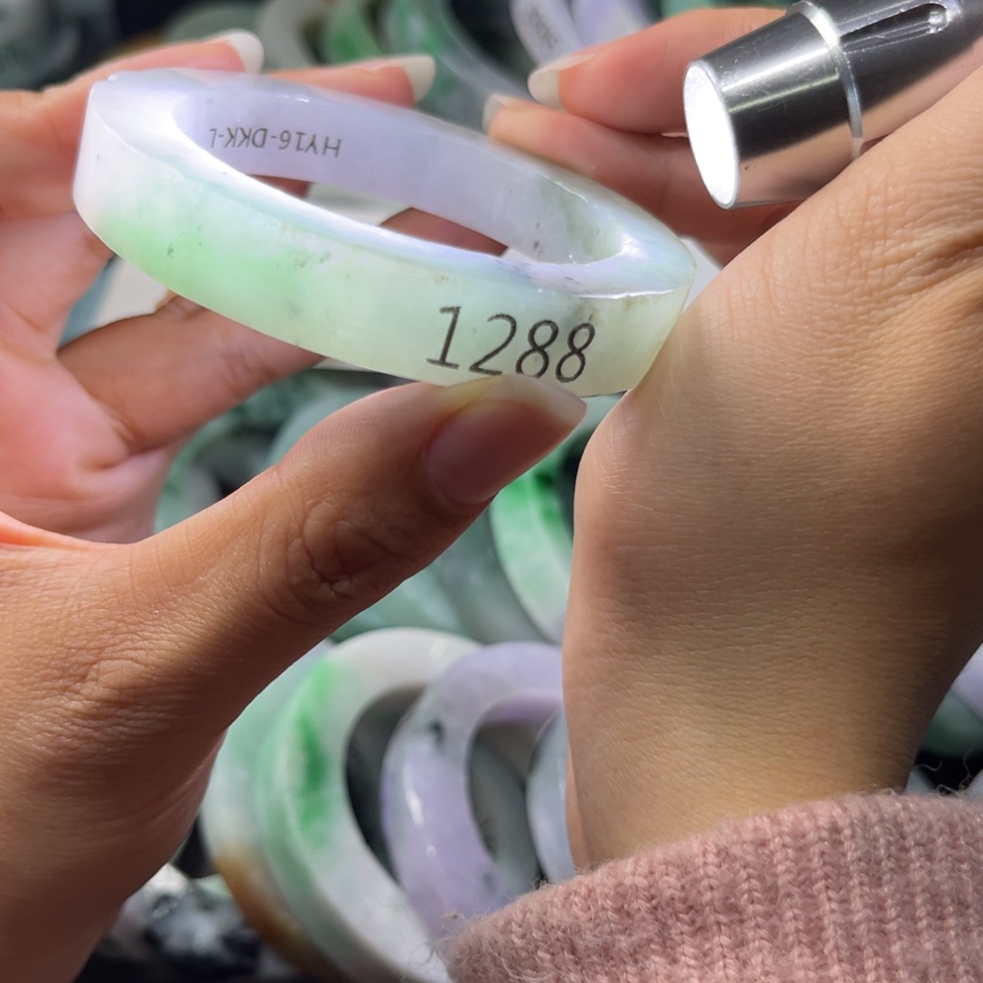 定制翡翠手镯未镶嵌