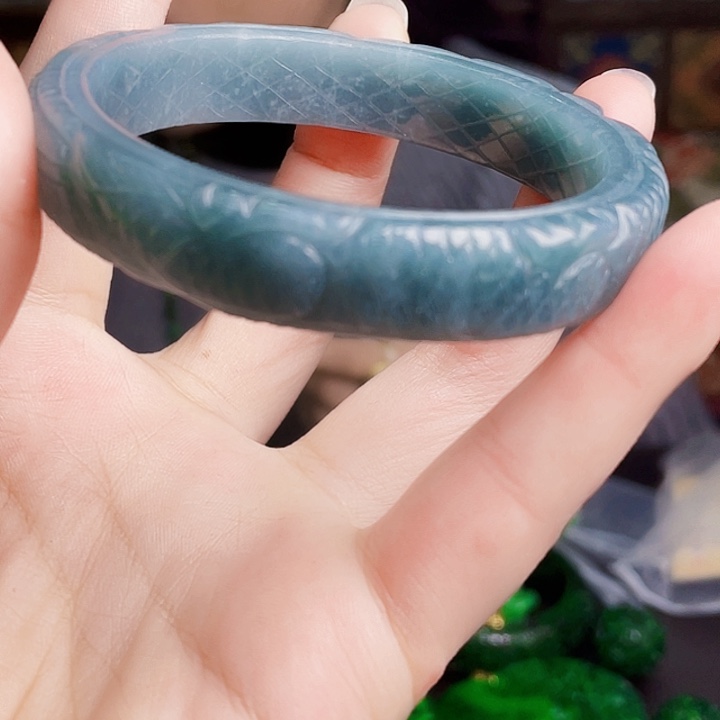 翡翠未镶嵌颈饰多样性60