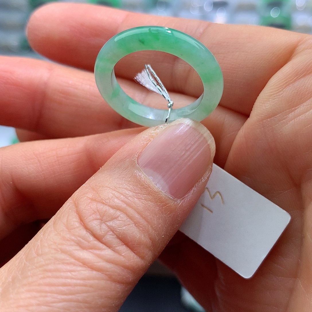 翡翠戒指未镶嵌13号
