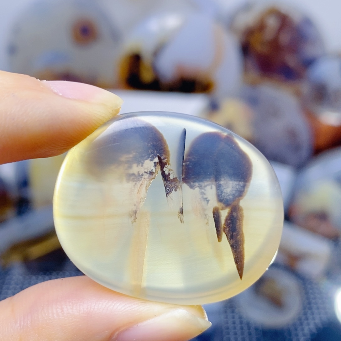 玛瑙/玉髓未镶嵌珠宝奇石