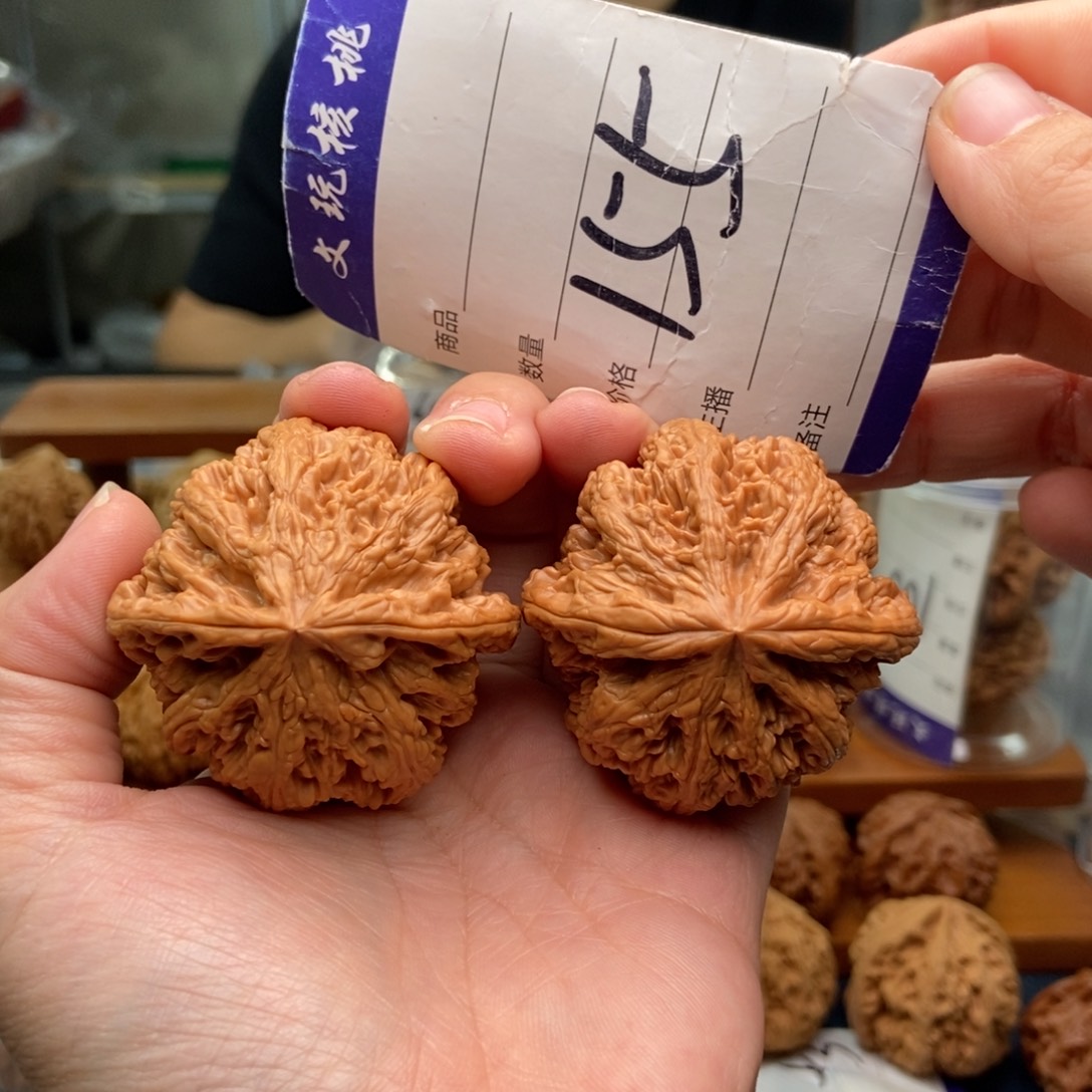 文玩核桃把件48粗筋