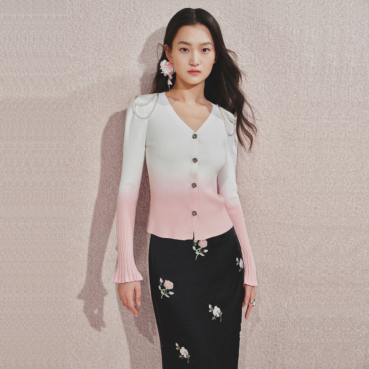 【KK专属】MAXRIENY复古少女感玫瑰扣喇叭袖针织开衫