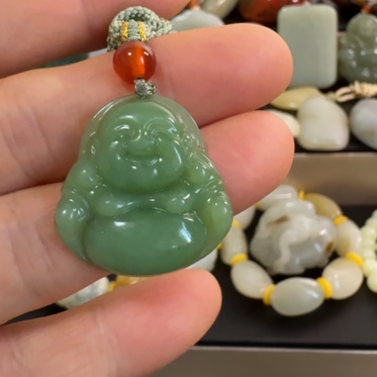 和田玉（糖玉）未镶嵌颈饰