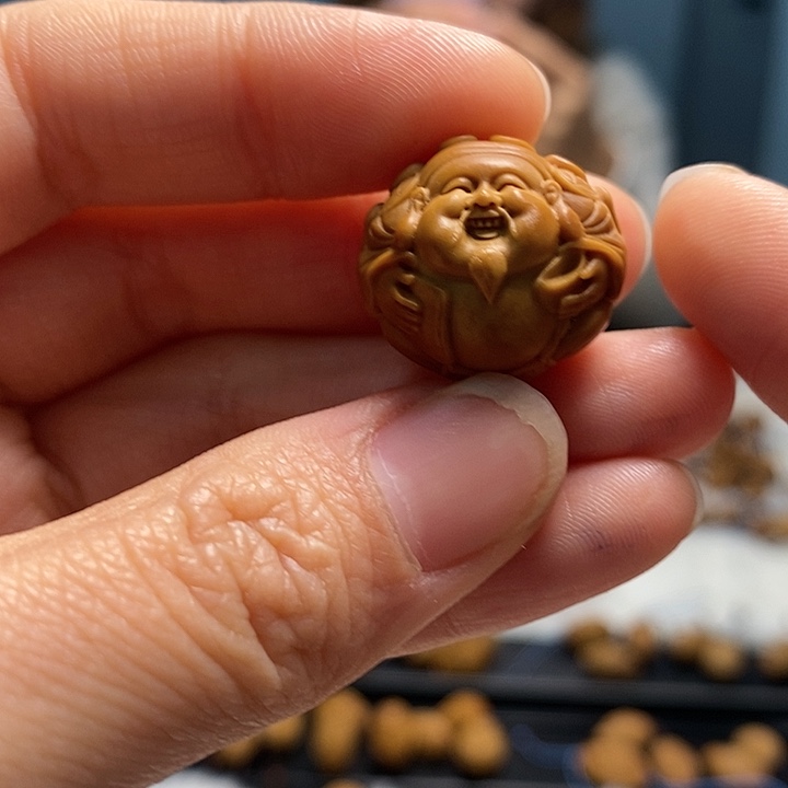 橄榄核吊坠核桃皮绒